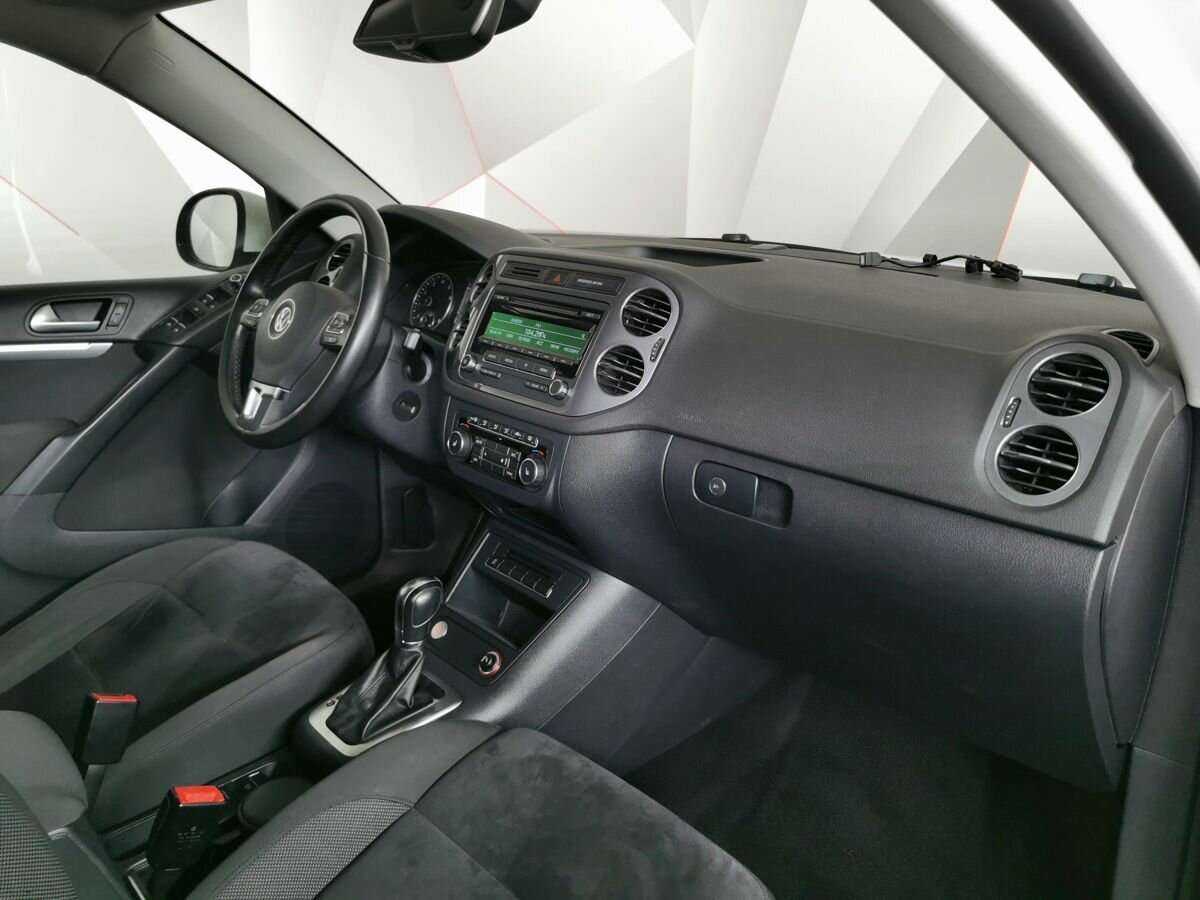 Купить Volkswagen Tiguan с пробегом. Фото: #10