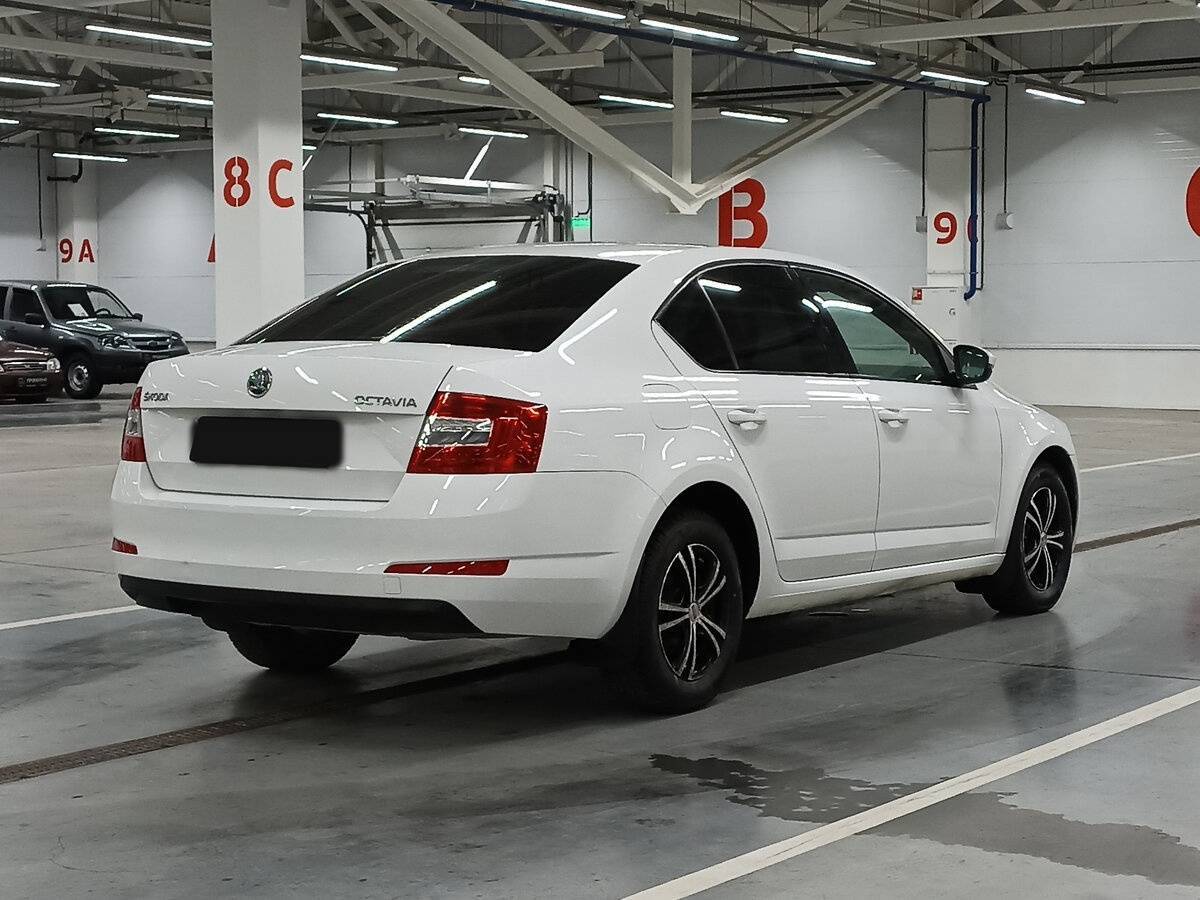 Купить Skoda Octavia с пробегом. Фото: #4
