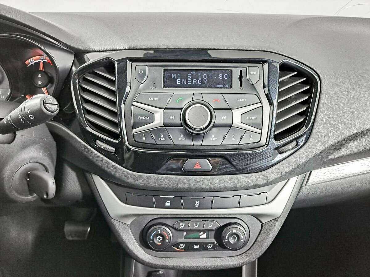 Купить Lada (ВАЗ) Vesta с пробегом. Фото: #12