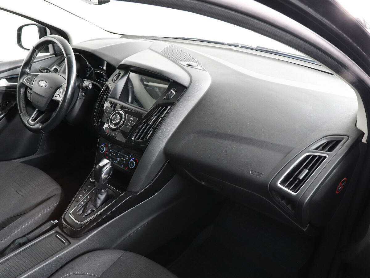 Купить Ford Focus с пробегом. Фото: #9