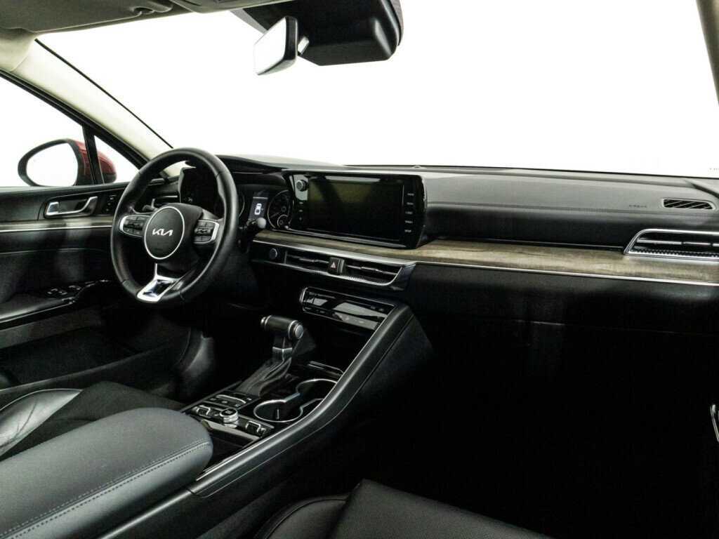 Купить Kia K5 с пробегом. Фото: #9