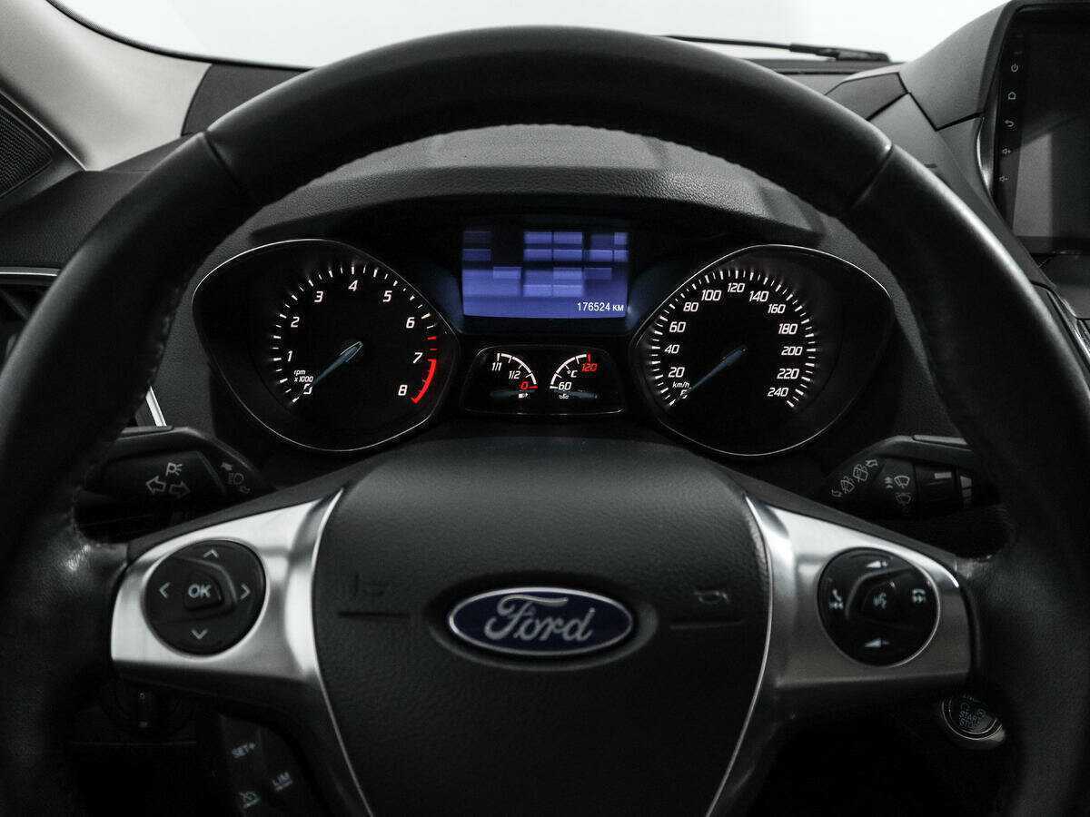 Купить Ford Kuga с пробегом. Фото: #18