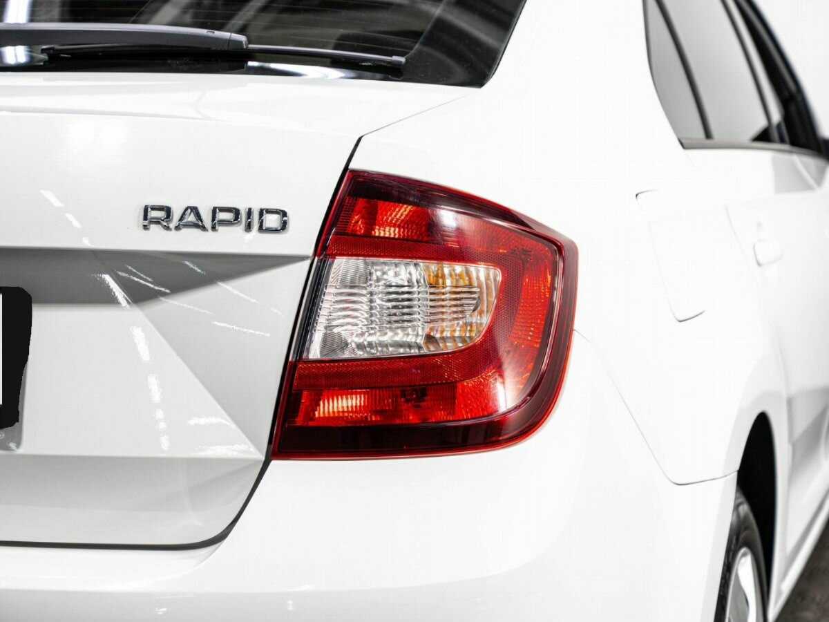 Купить Skoda Rapid с пробегом. Фото: #6