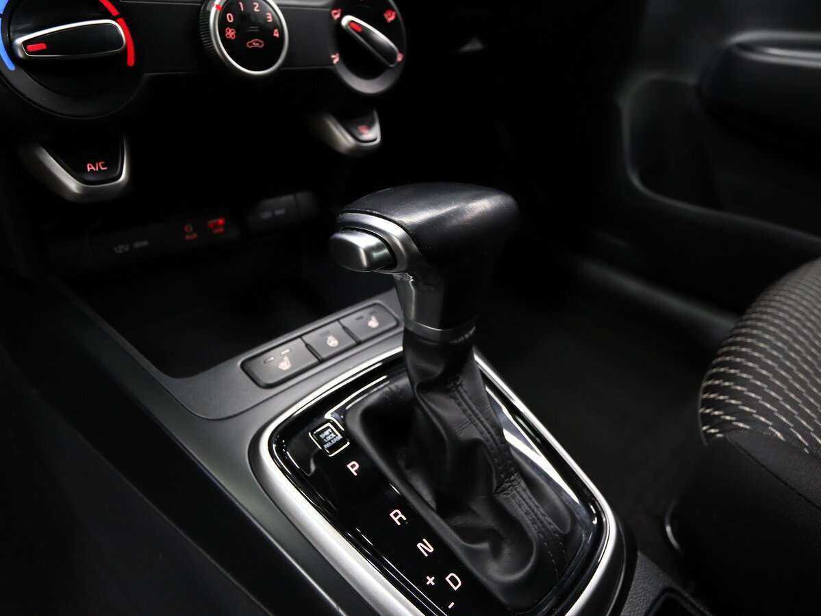 Купить Kia Rio с пробегом. Фото: #10