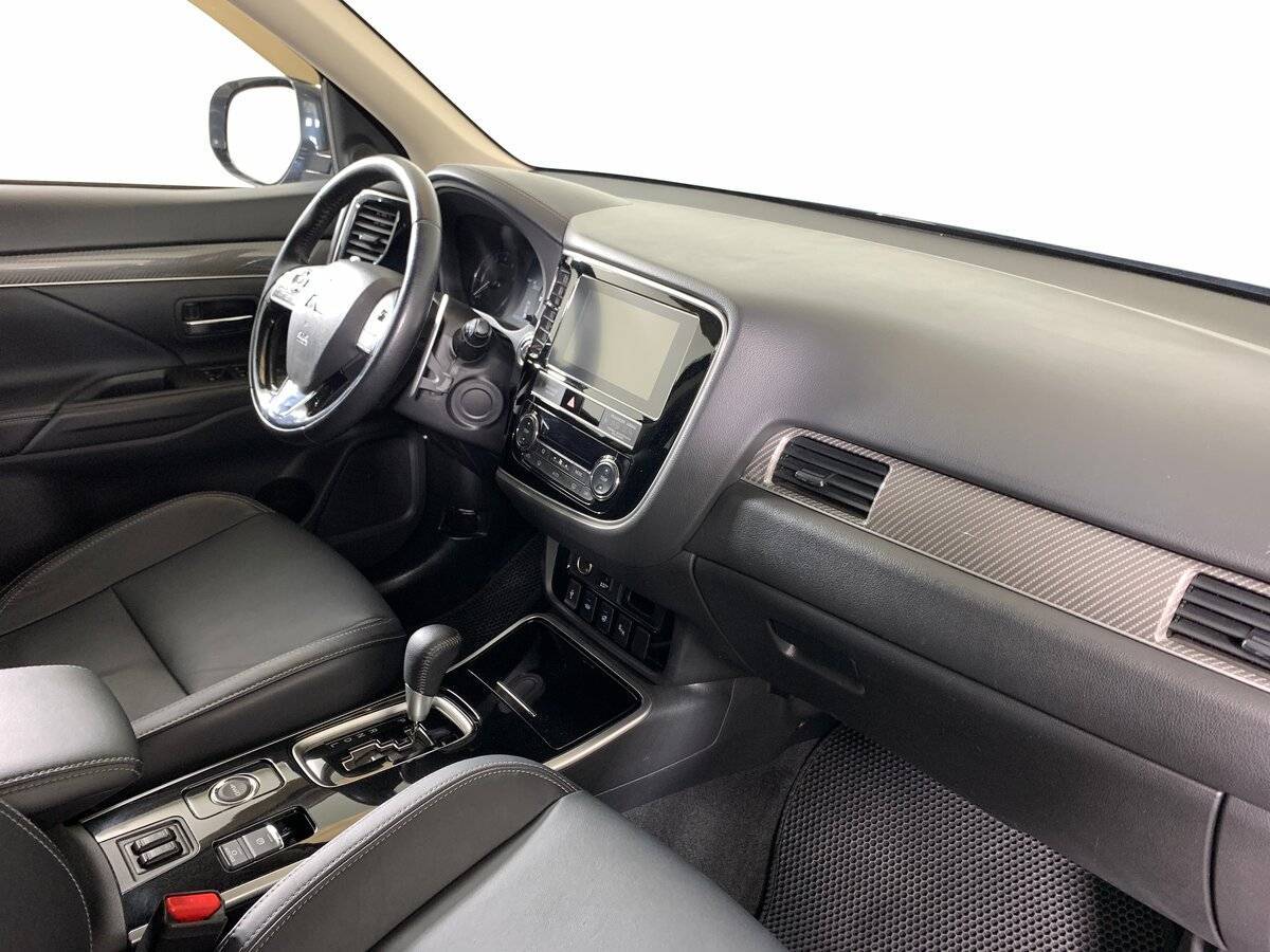 Купить Mitsubishi Outlander с пробегом. Фото: #12