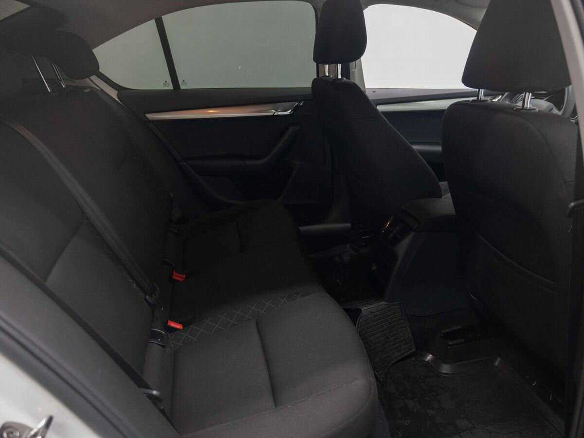 Купить Skoda Octavia с пробегом. Фото: #9