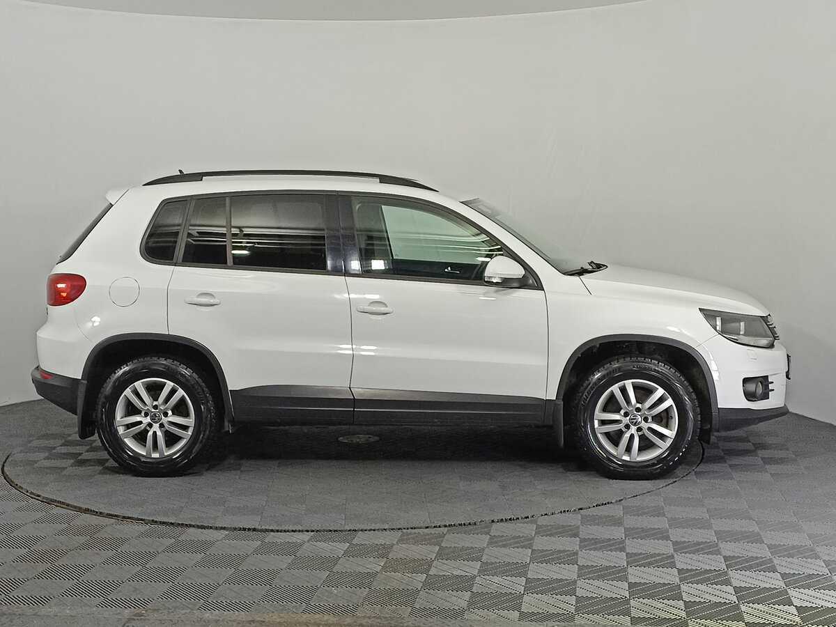 Купить Volkswagen Tiguan с пробегом. Фото: #3