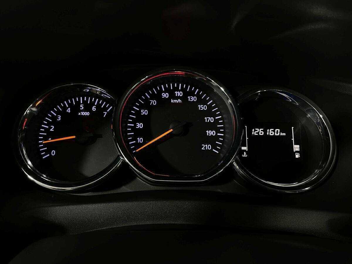 Купить Renault Logan с пробегом. Фото: #8