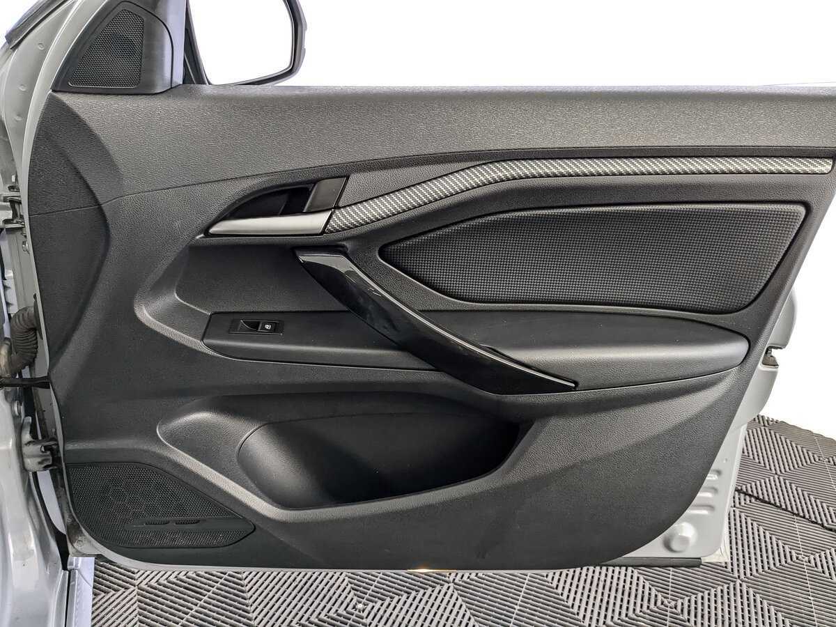 Купить Lada (ВАЗ) Vesta с пробегом. Фото: #20