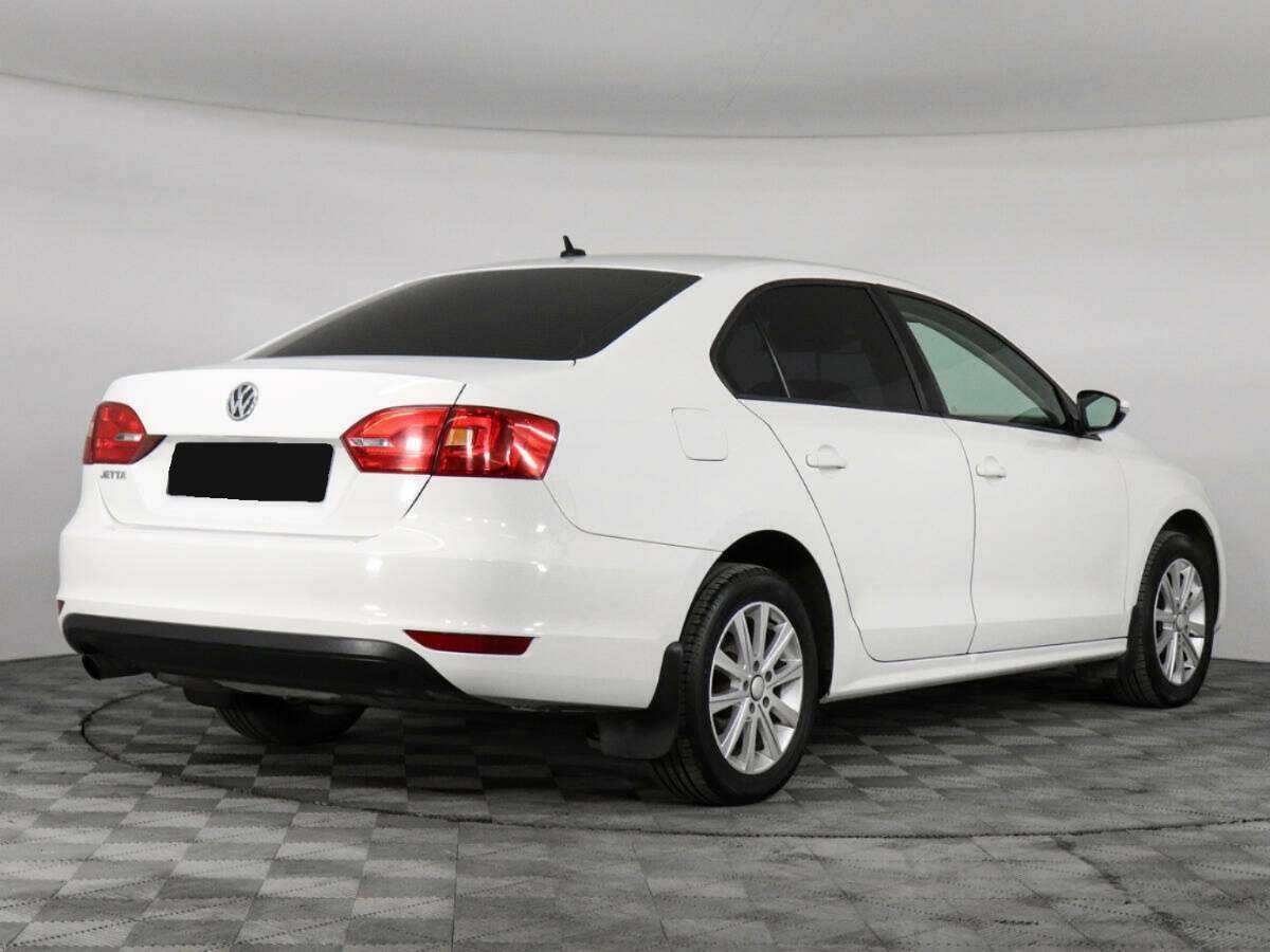 Купить Volkswagen Jetta с пробегом. Фото: #4