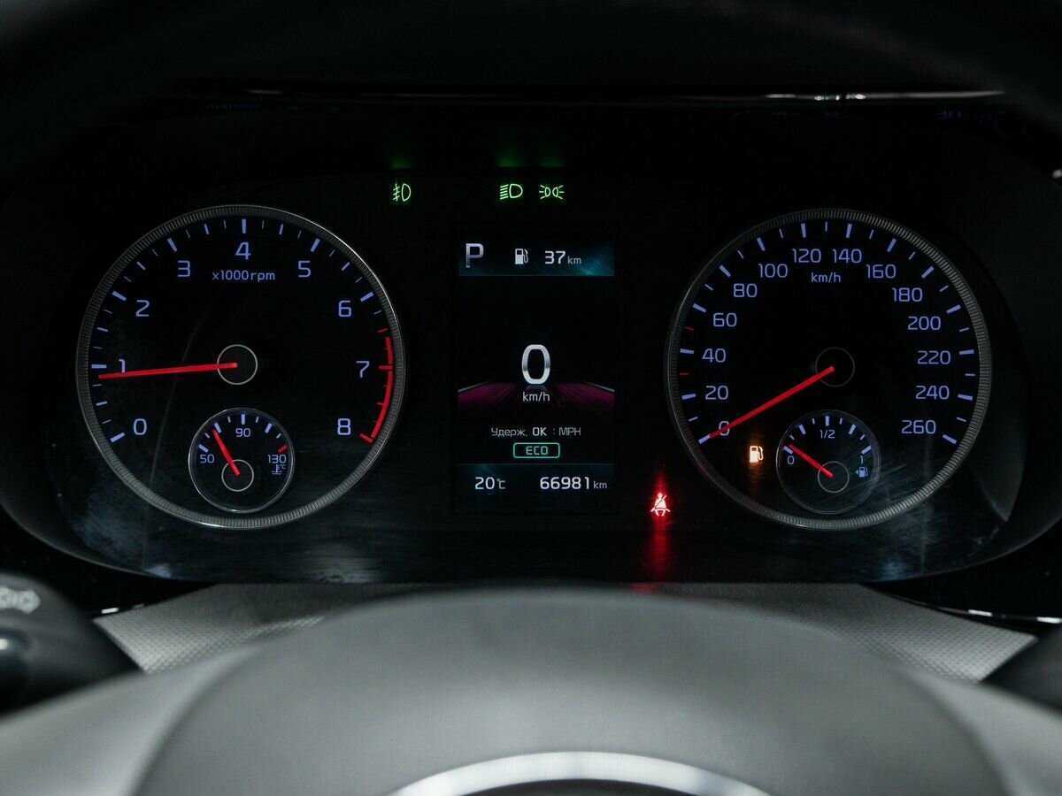 Купить Kia K5 с пробегом. Фото: #23