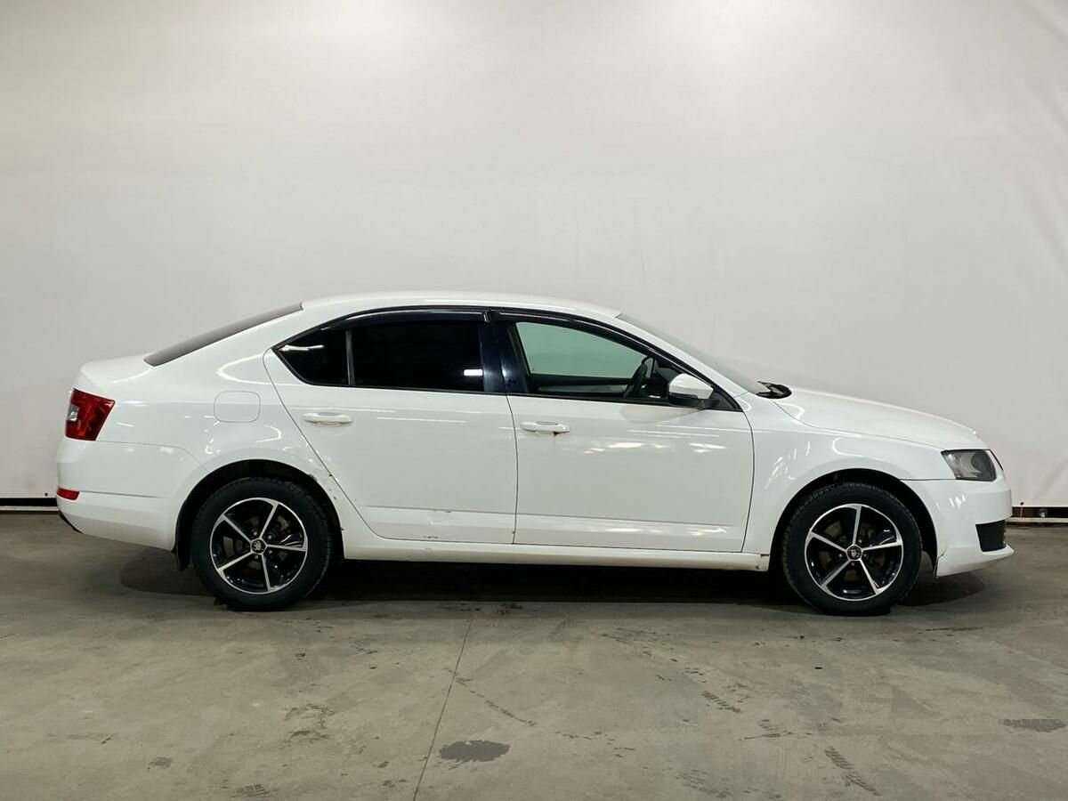 Купить Skoda Octavia с пробегом. Фото: #3