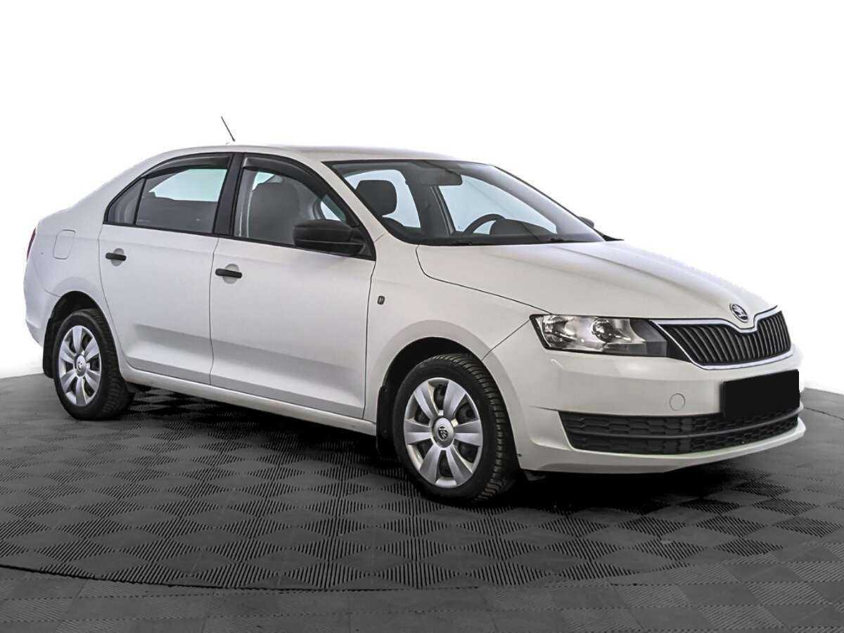 Купить Skoda Rapid с пробегом. Фото: #2