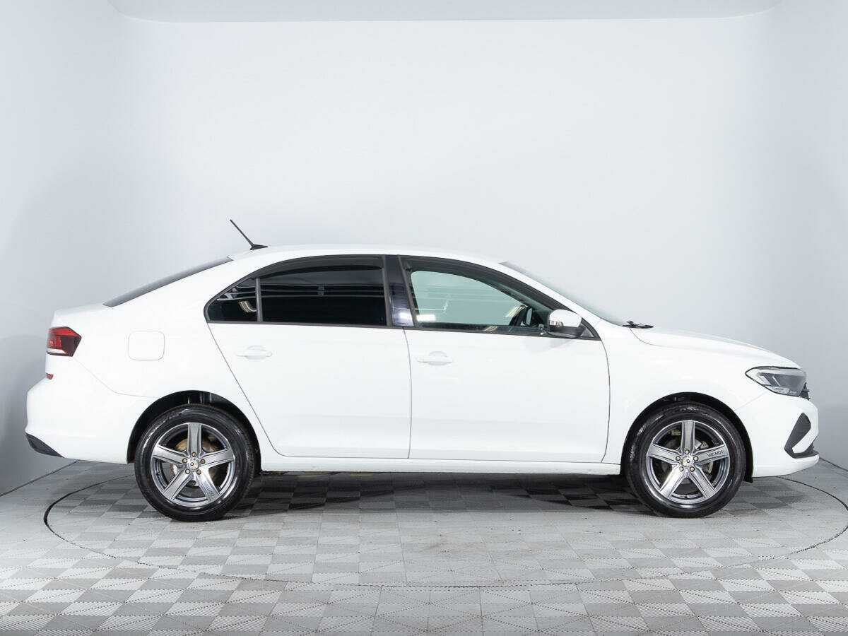 Купить Volkswagen Polo с пробегом. Фото: #3