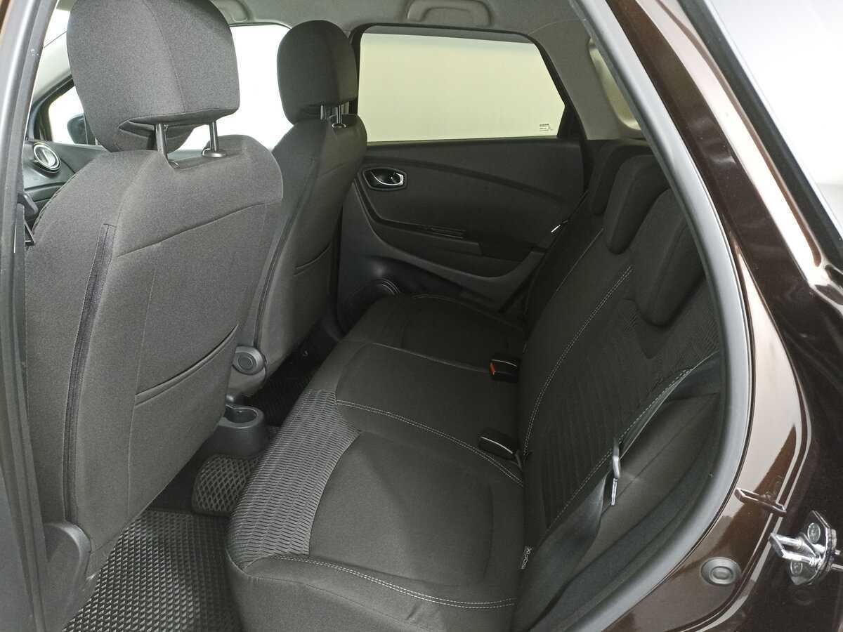 Купить Renault Kaptur с пробегом. Фото: #11