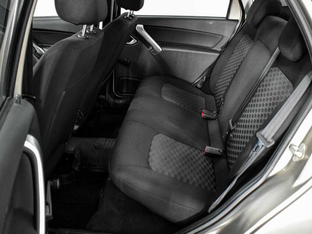 Купить Lada (ВАЗ) Granta с пробегом. Фото: #9