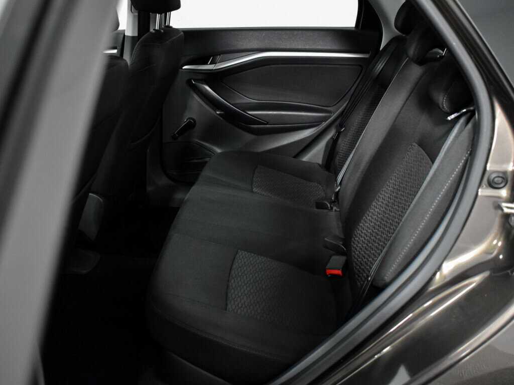 Купить Lada (ВАЗ) Vesta с пробегом. Фото: #11