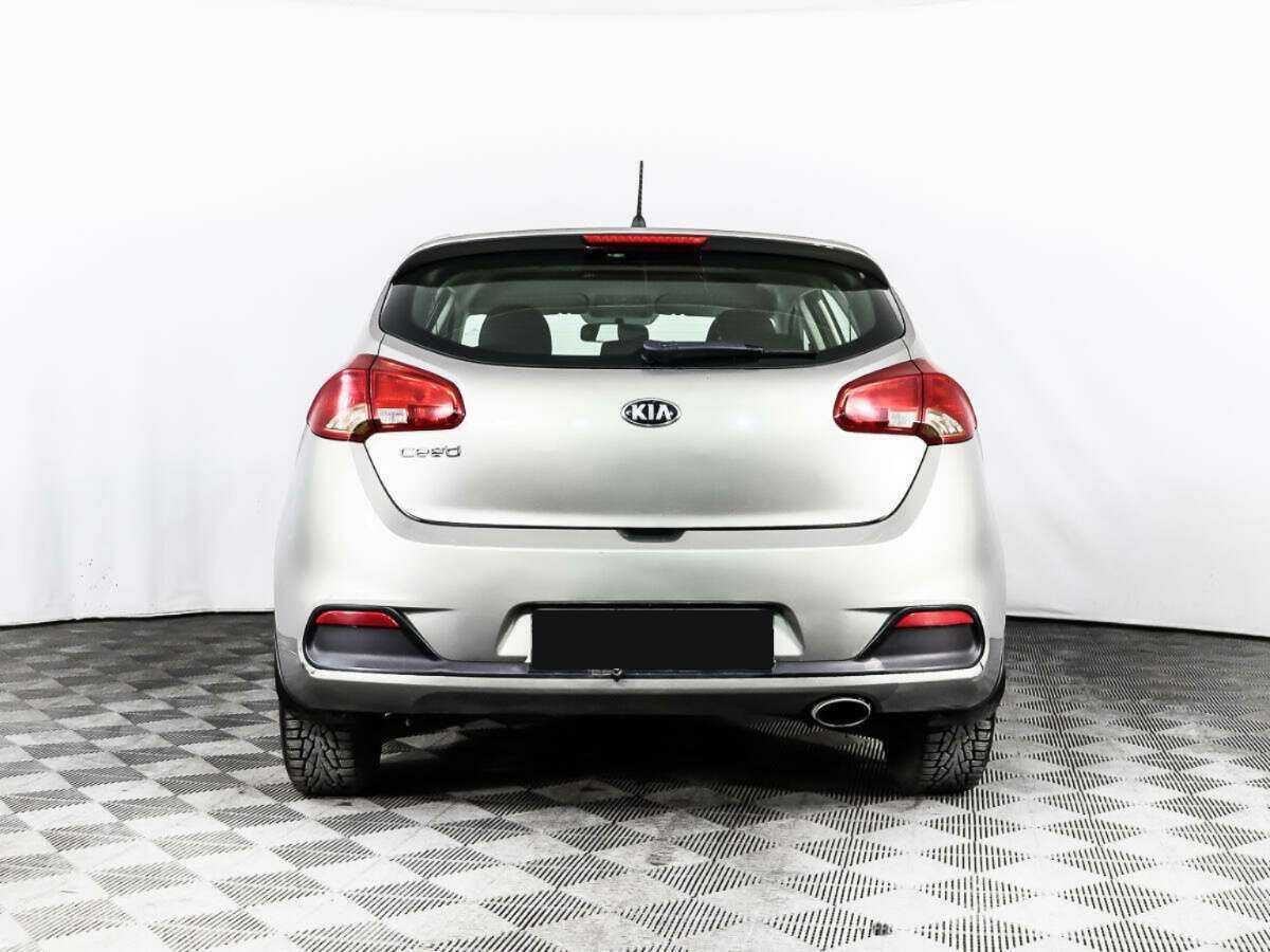 Купить Kia Ceed с пробегом. Фото: #4