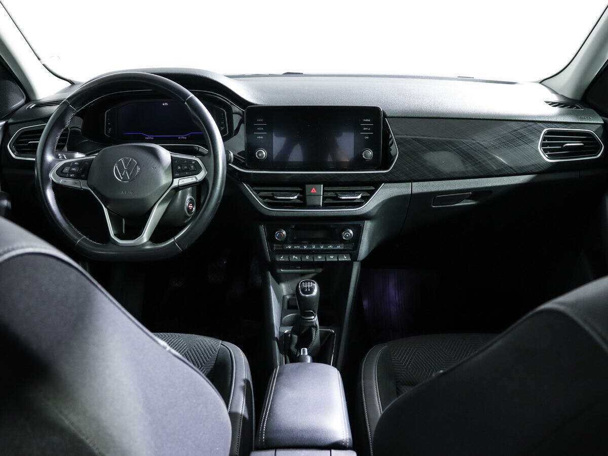 Купить Volkswagen Polo с пробегом. Фото: #9