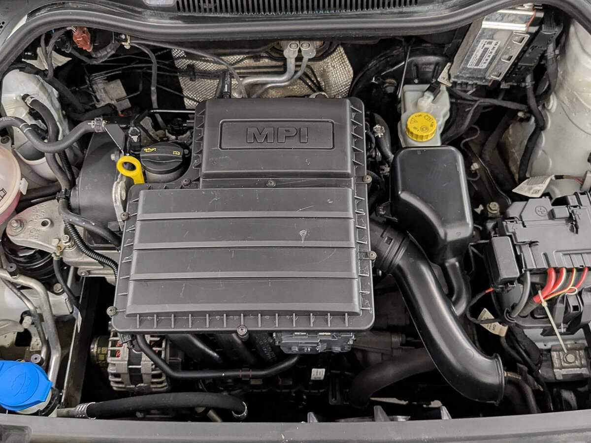 Купить Volkswagen Polo с пробегом. Фото: #8