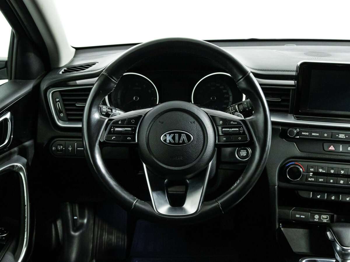 Купить Kia Ceed с пробегом. Фото: #18
