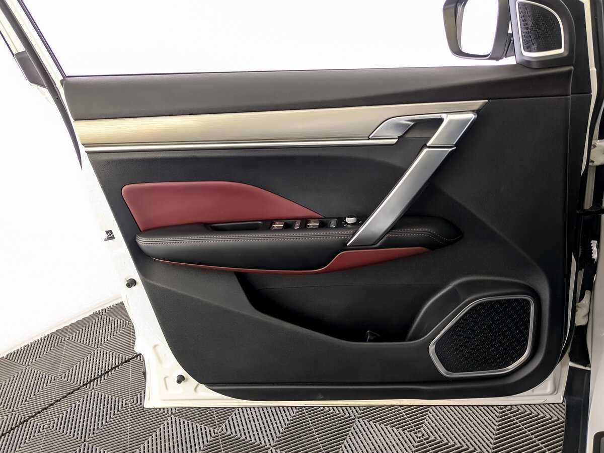 Купить Geely Coolray с пробегом. Фото: #16