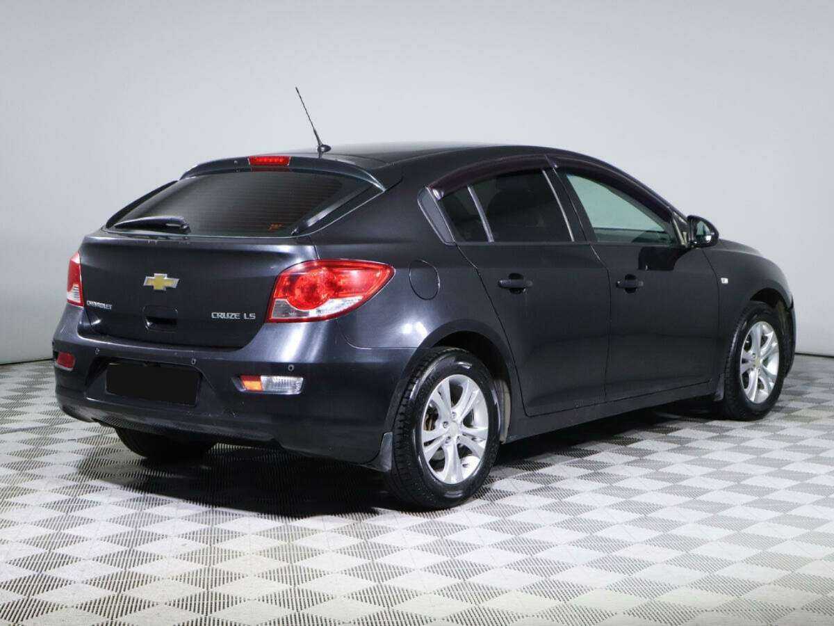 Купить Chevrolet Cruze с пробегом. Фото: #3
