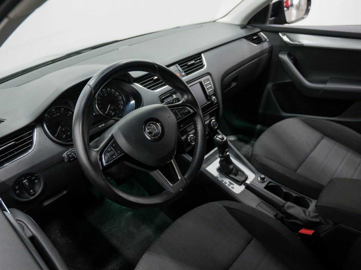 Купить Skoda Octavia с пробегом. Фото: #12