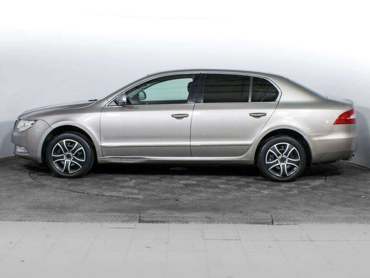 Купить Skoda Superb с пробегом. Фото: #7