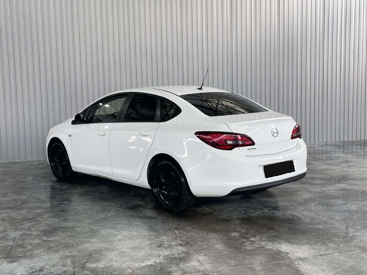 Купить Opel Astra с пробегом. Фото: #6