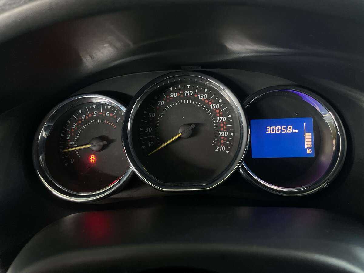 Купить Renault Sandero с пробегом. Фото: #11