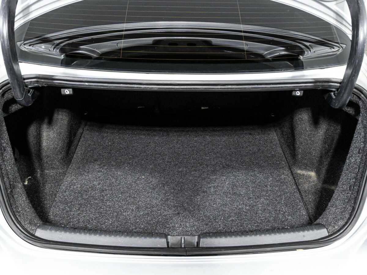 Купить Volkswagen Jetta с пробегом. Фото: #14