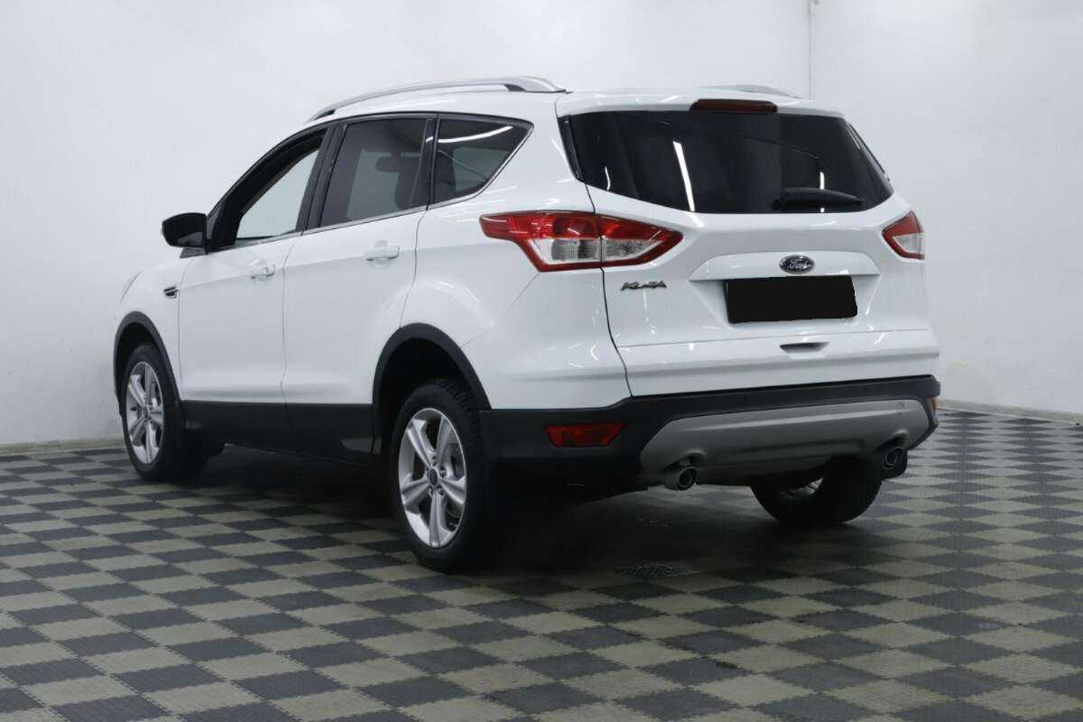 Купить Ford Kuga с пробегом. Фото: #1