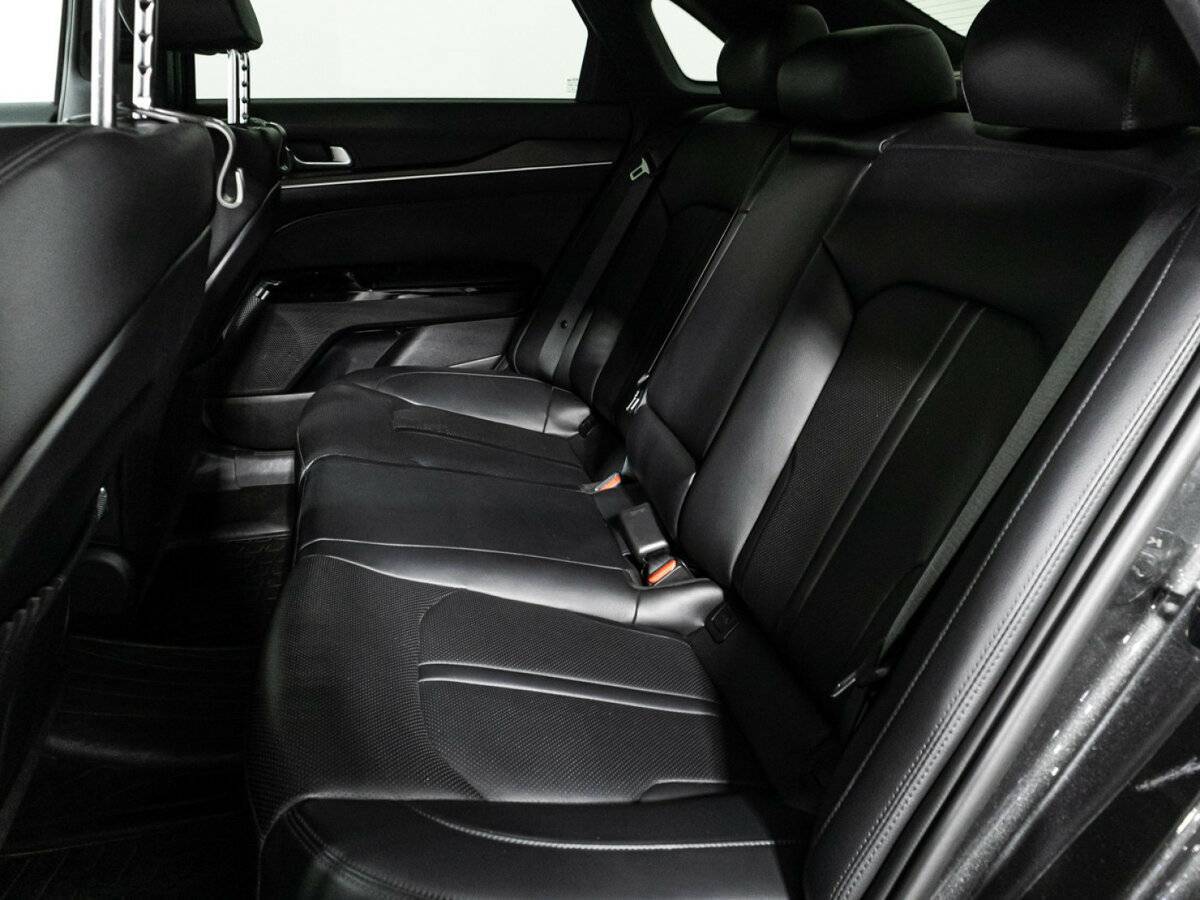 Купить Kia K5 с пробегом. Фото: #9