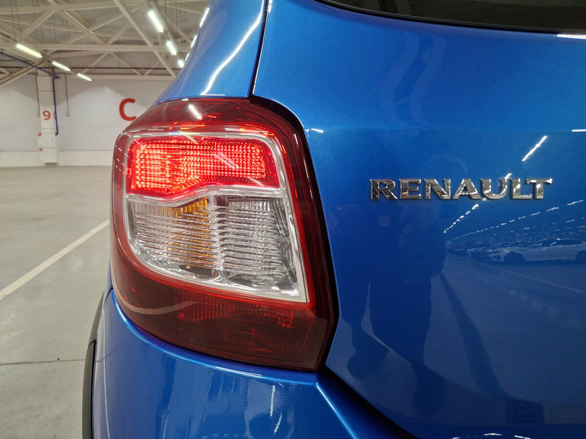 Купить Renault Sandero с пробегом. Фото: #8