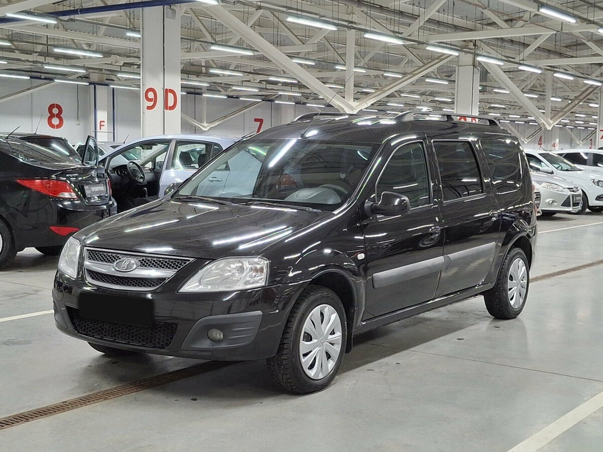 Купить Lada (ВАЗ) Largus с пробегом. Посмотреть фото