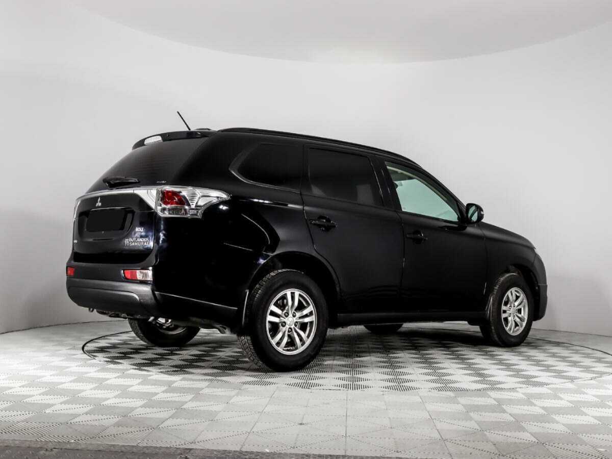 Купить Mitsubishi Outlander с пробегом. Фото: #4
