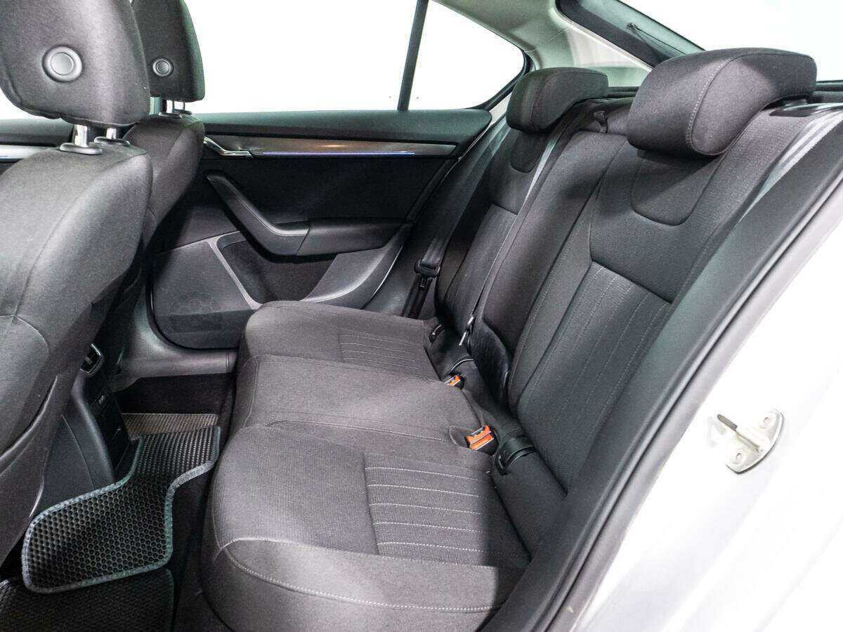 Купить Skoda Octavia с пробегом. Фото: #9