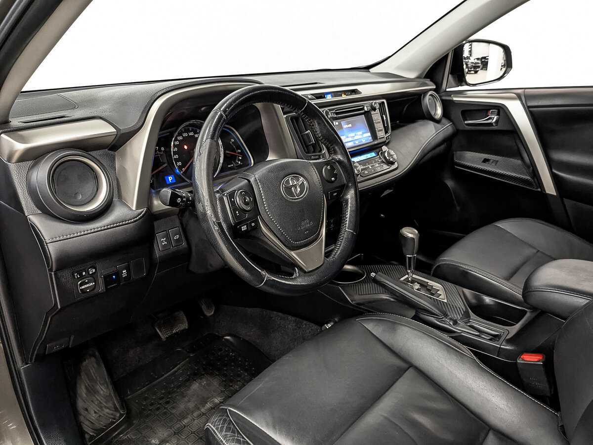 Купить Toyota RAV4 с пробегом. Фото: #14