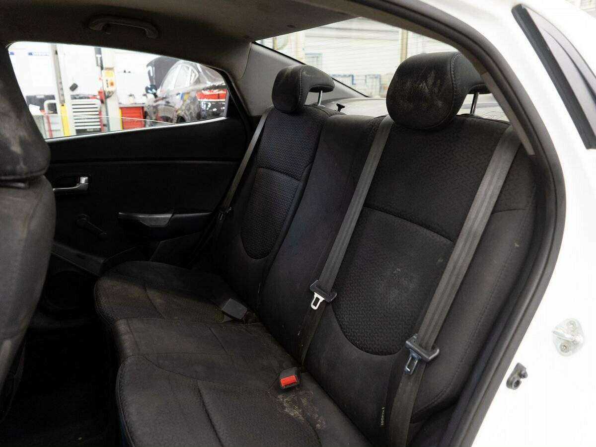 Купить Kia Rio с пробегом. Фото: #6