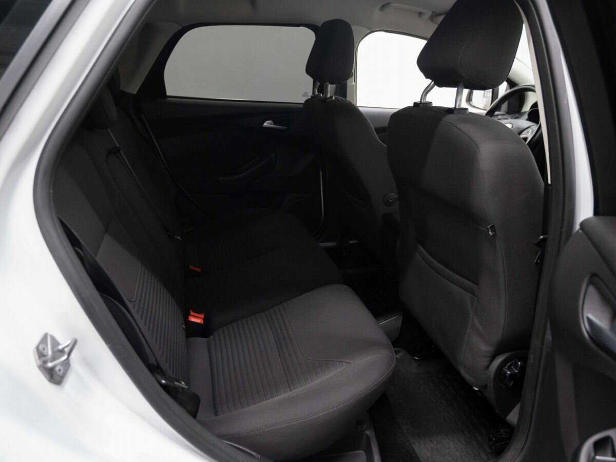 Купить Ford Focus с пробегом. Фото: #9