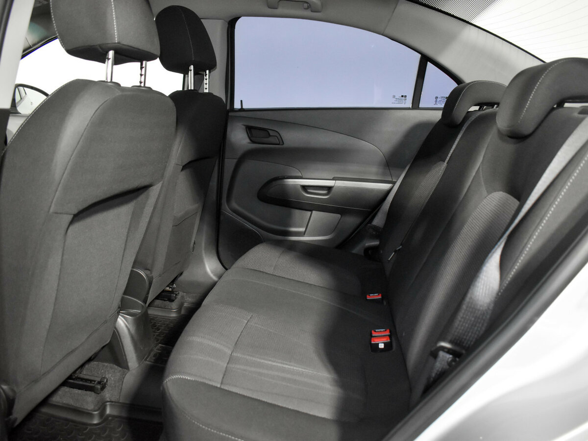 Купить Chevrolet Aveo с пробегом. Фото: #10