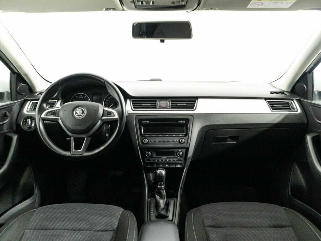 Купить Skoda Rapid с пробегом. Фото: #12