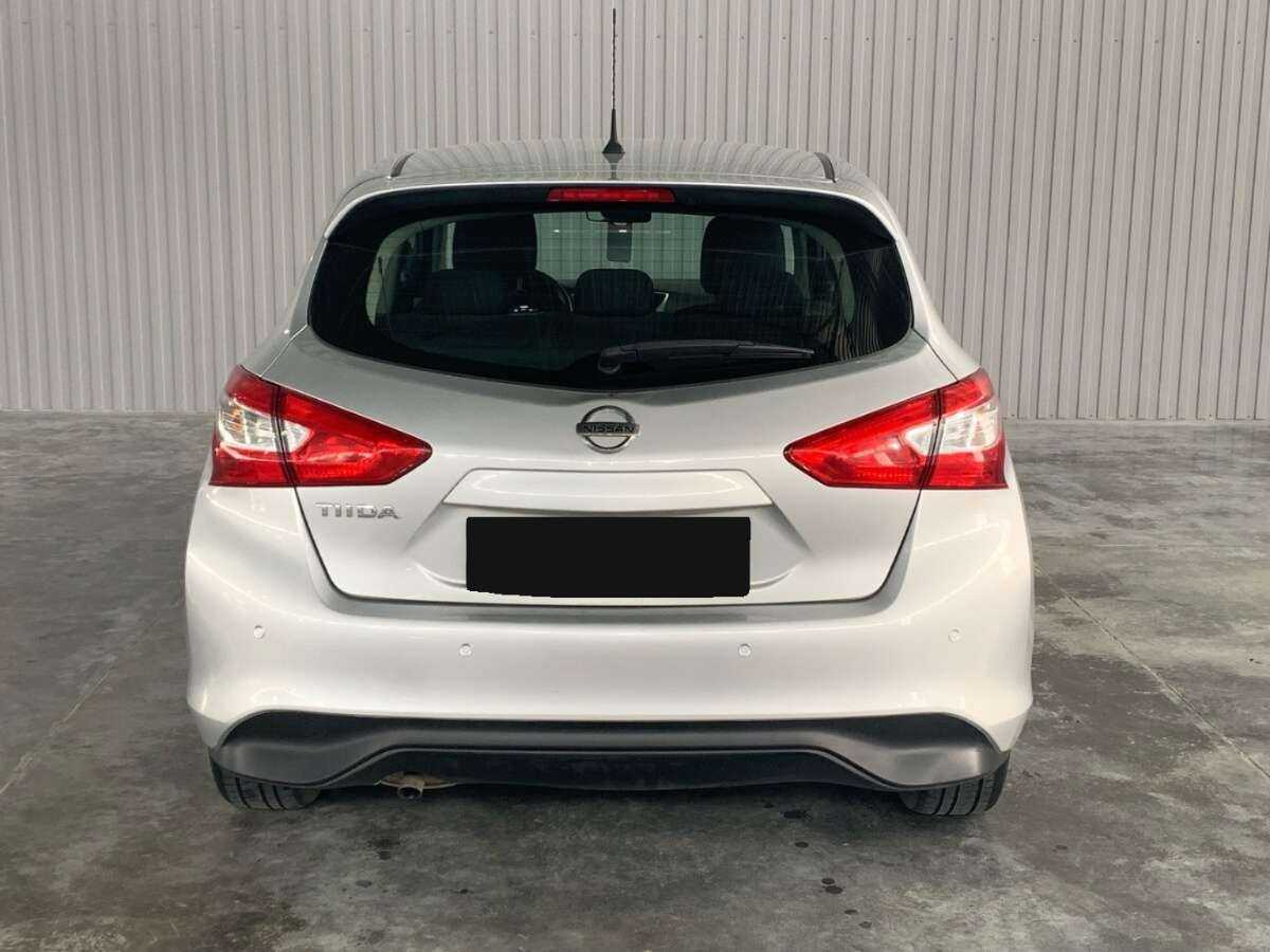 Купить Nissan Tiida с пробегом. Фото: #5