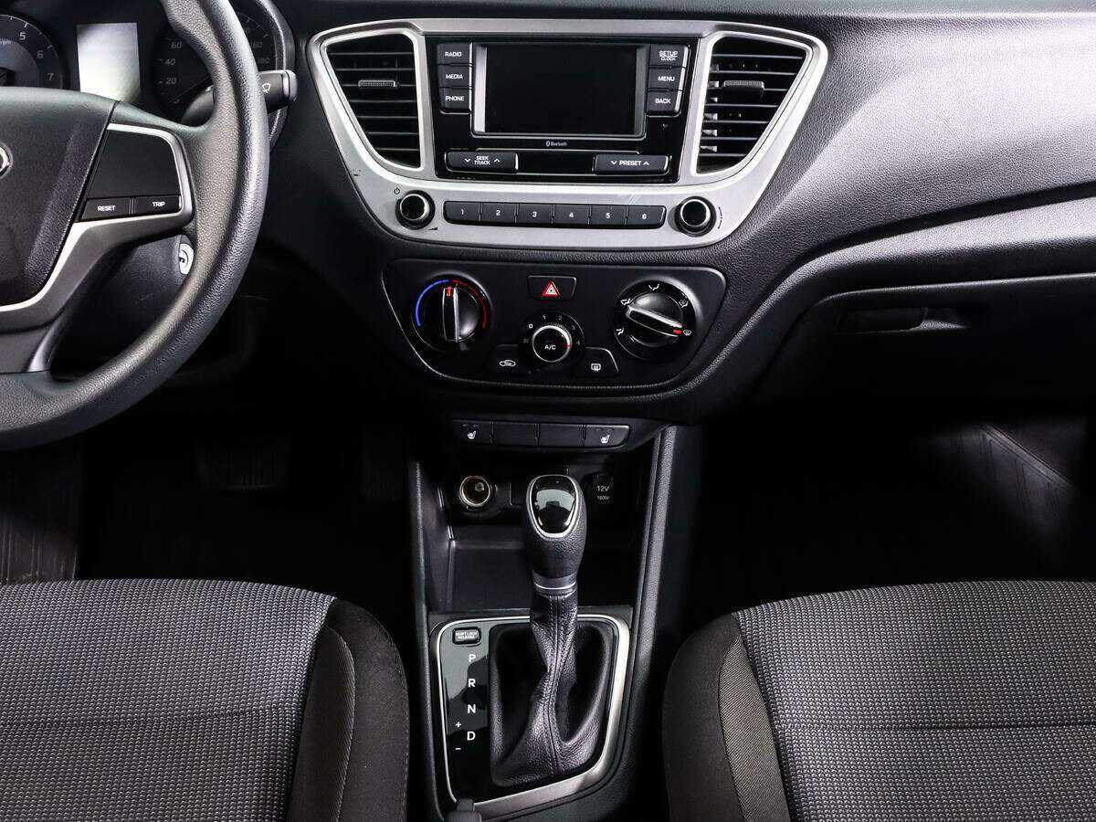 Купить Hyundai Solaris с пробегом. Фото: #13