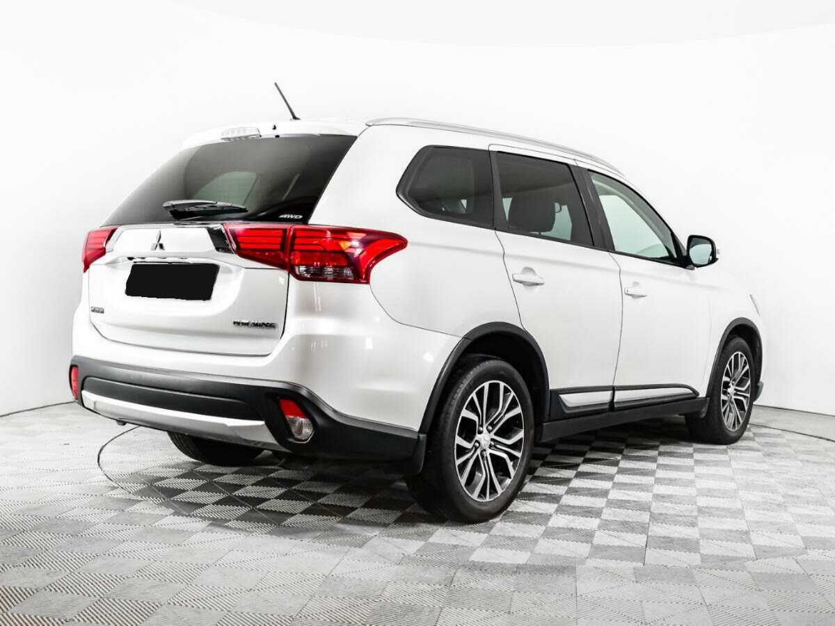 Купить Mitsubishi Outlander с пробегом. Фото: #4