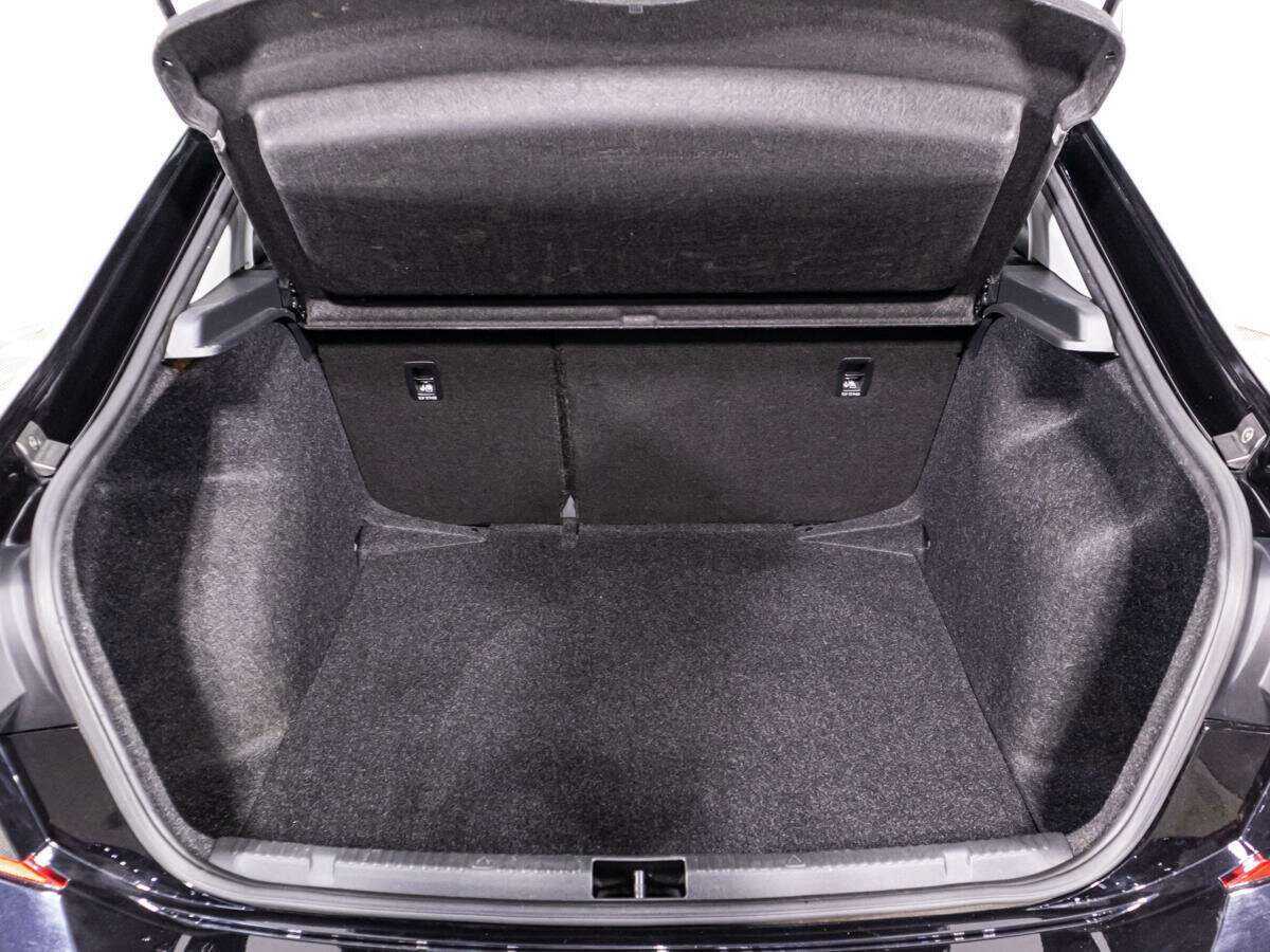 Купить Volkswagen Polo с пробегом. Фото: #14