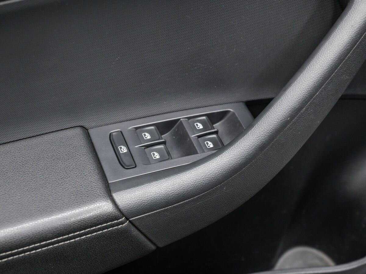 Купить Skoda Rapid с пробегом. Фото: #14