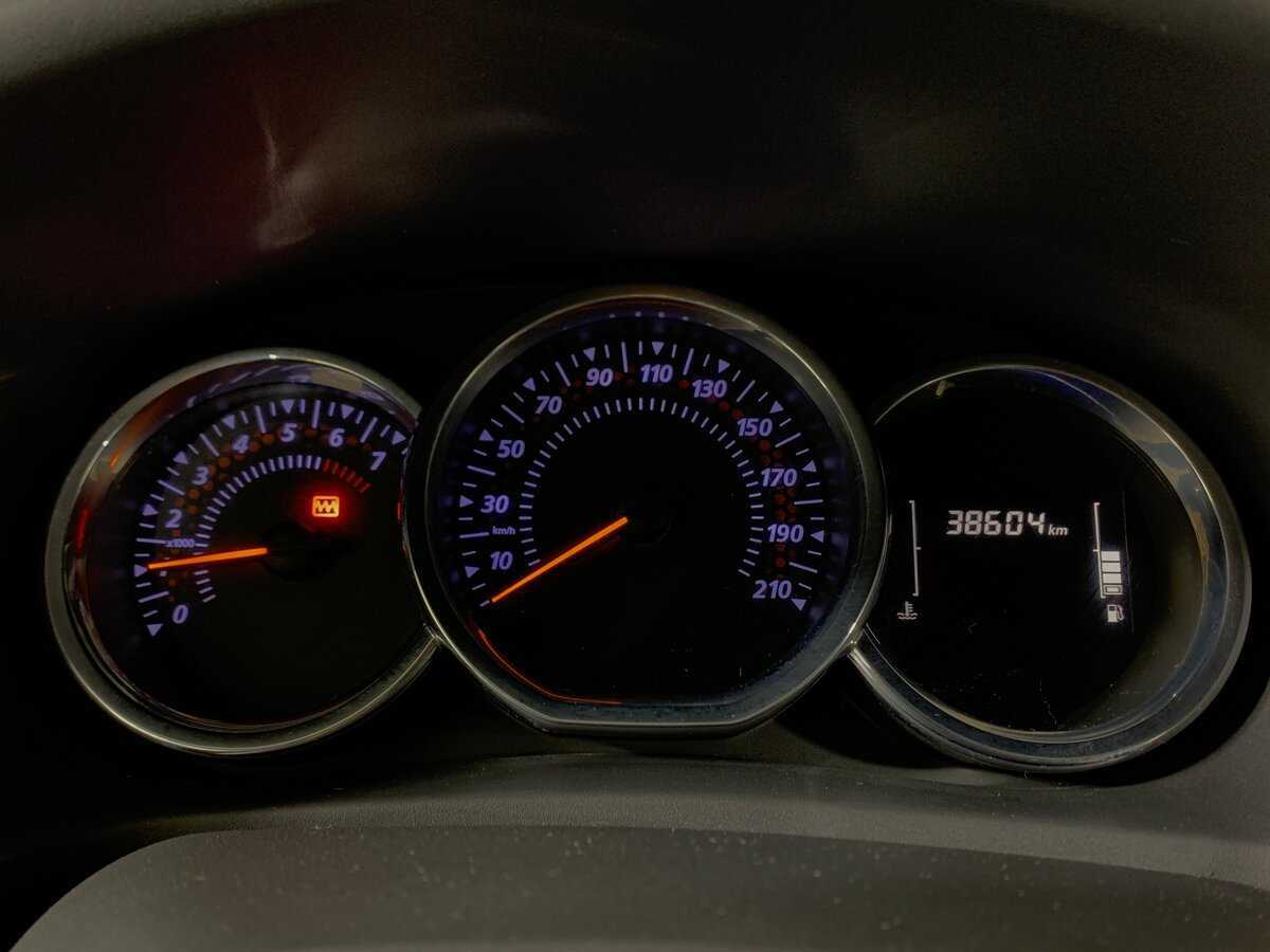 Купить Renault Sandero с пробегом. Фото: #14