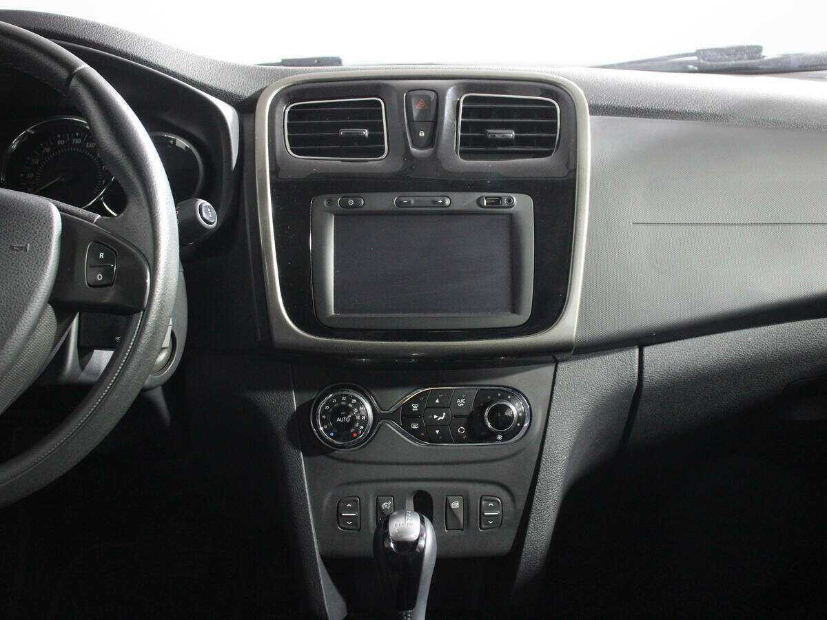 Купить Renault Sandero с пробегом. Фото: #10